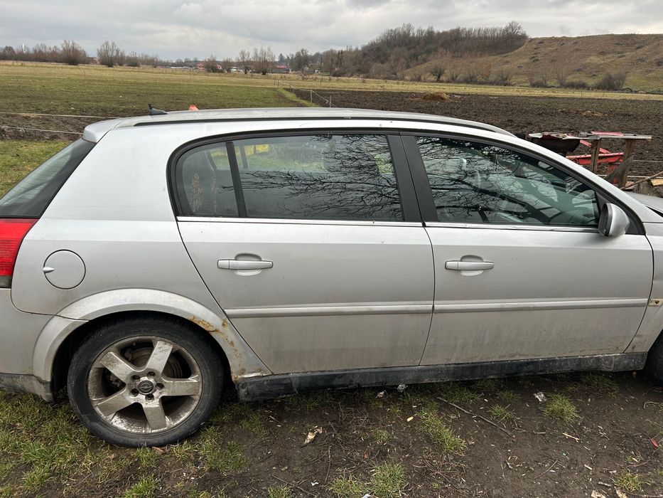 Opel signum 5000 lei