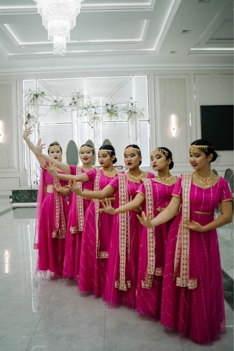 Продам танцевальные костюмы