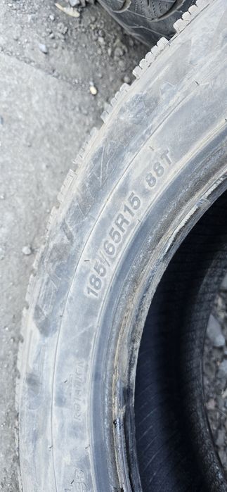 Продам зимние шины 15 размер 185/65