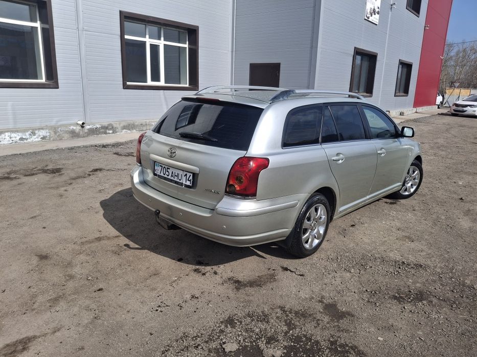 Тойота Авенсис  05г. универсал.