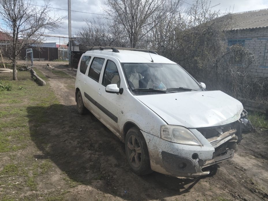 Лада Ларгус .                       .