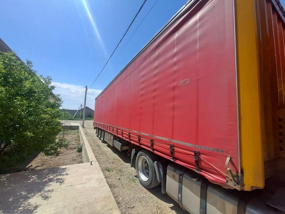 Krone прицеп сотилади