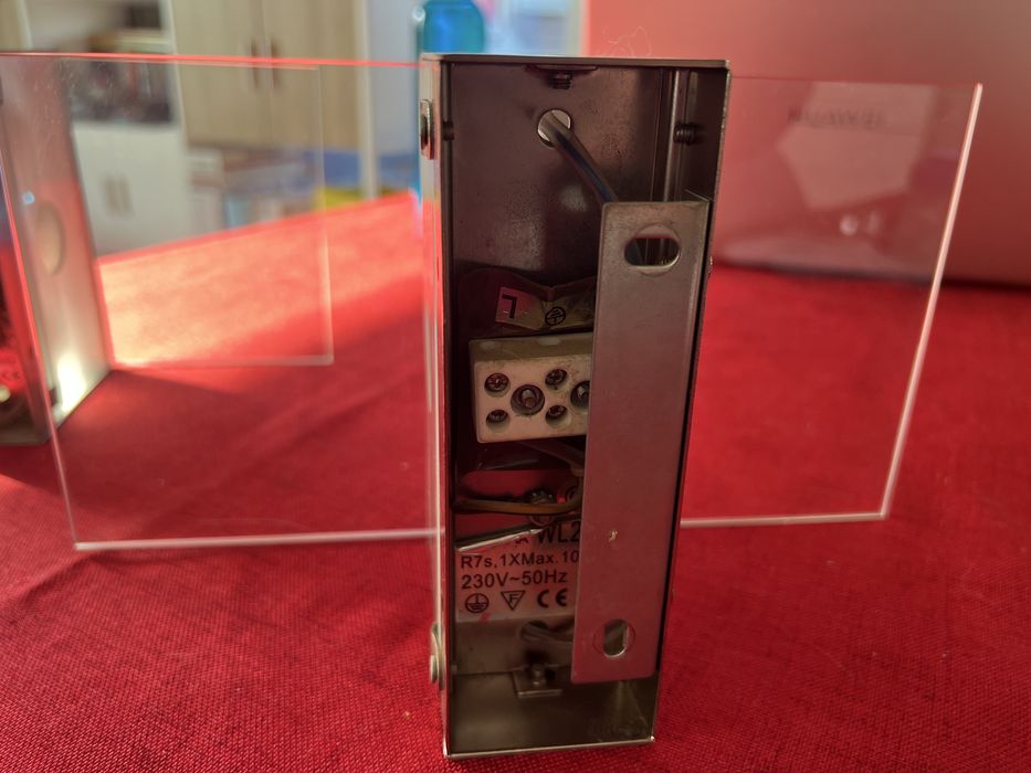 Продавам осветителни тела-аплик