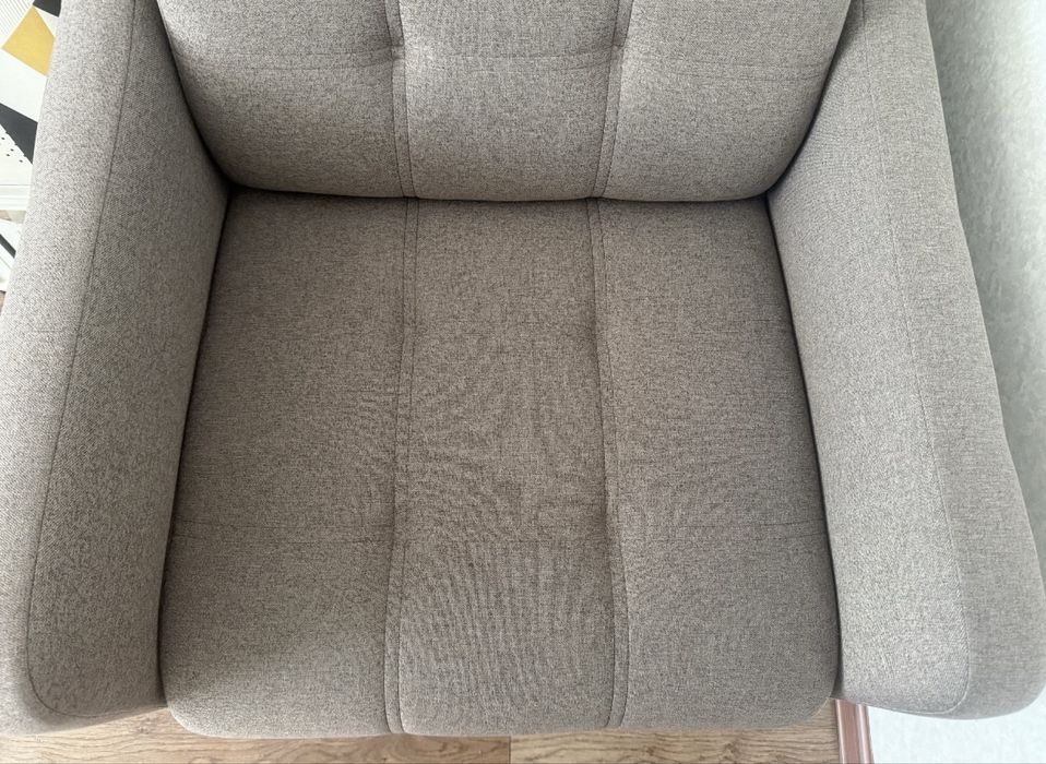 Кресло для гостиной