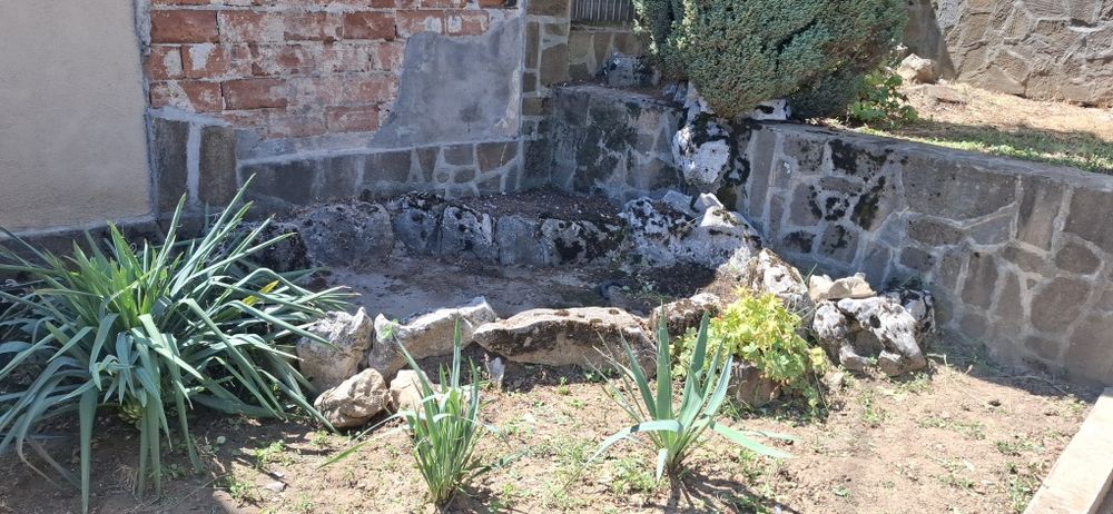 Шадраван от камъни