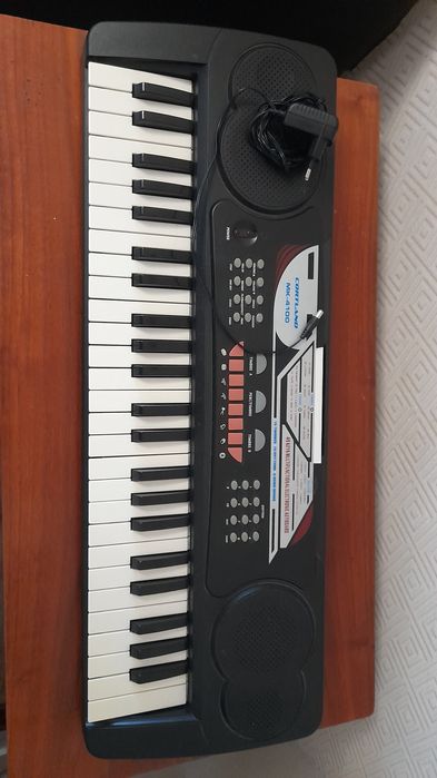 Продам синтезатор Cortland МК-4100