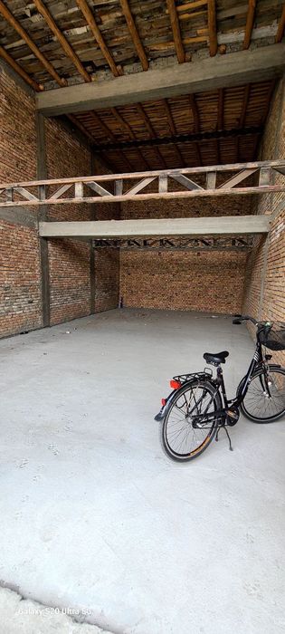 Курилиши тугалланмаган бино