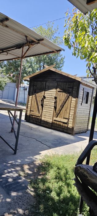 Деревянные домики, будки, скворечники, песочницы и т.п