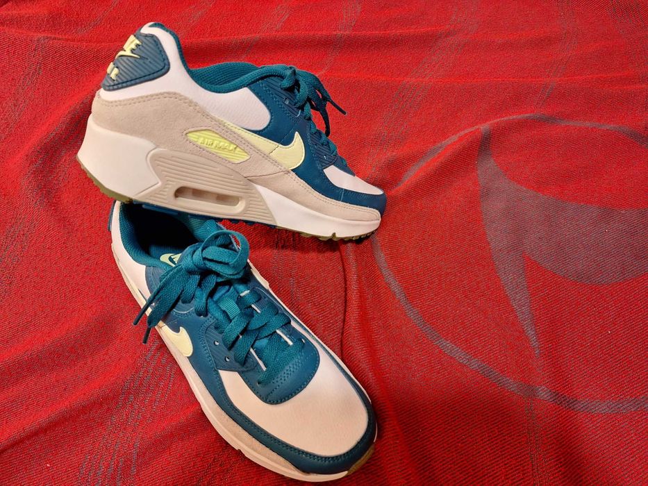 Дамски маратонки NIKE AIR MAX 90