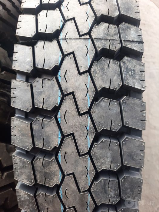 Грузовые автошины  / 260 xitoy yengi ONYX 18PR