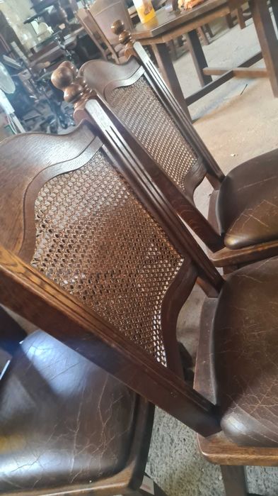 дървен стол с ратан и кожа внос от Европа