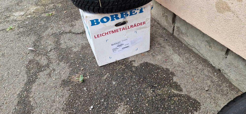 Jante aliaj BORBET originale 195/60 R15 cu cauciucuri de iarna