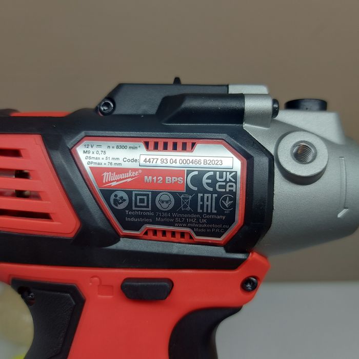 ПРОМОЦИЯ.Акумулаторна полираща машина Milwaukee M12 BPS-0