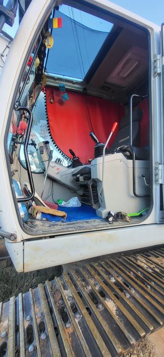 Vând excavator Liebherr 916 în perfecta stare de functionare
