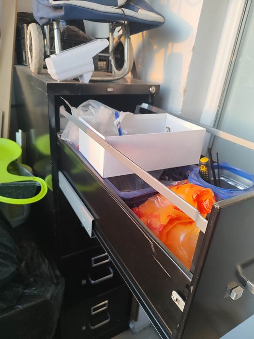 Шкаф металлический для балкона