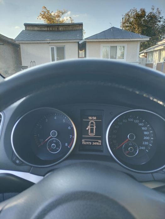 VOLKSWAGEN Golf 2010 — imagine 4