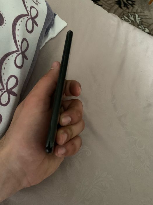 Продам айфон 7 в хорошем состояние