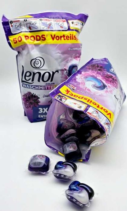 капсули Lenor Pods Blütentraum Colour 50 броя