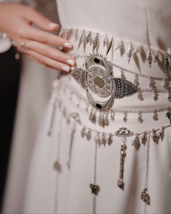 Продам платье на узату