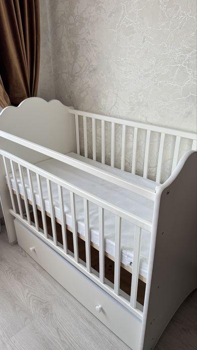 манеж-кровать для детей