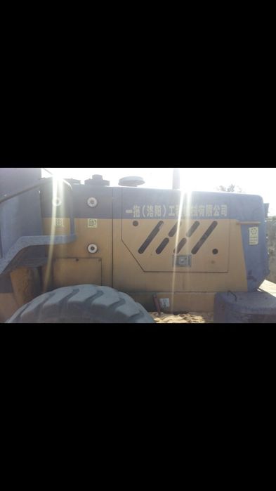 Погрузчик фронтальный