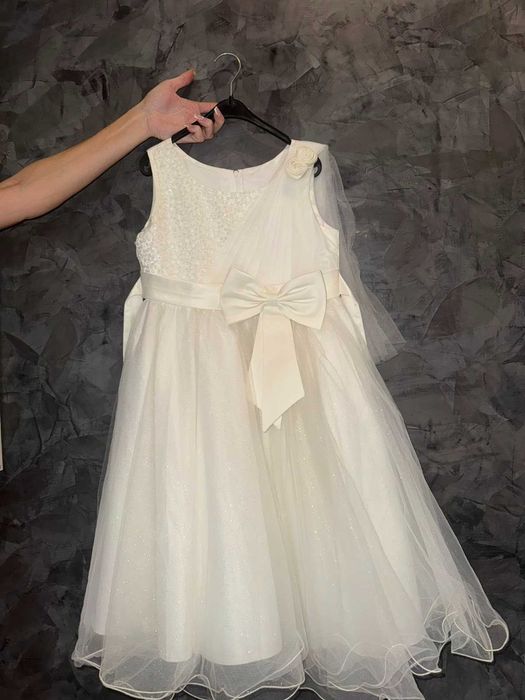 Детска булчинска рокля