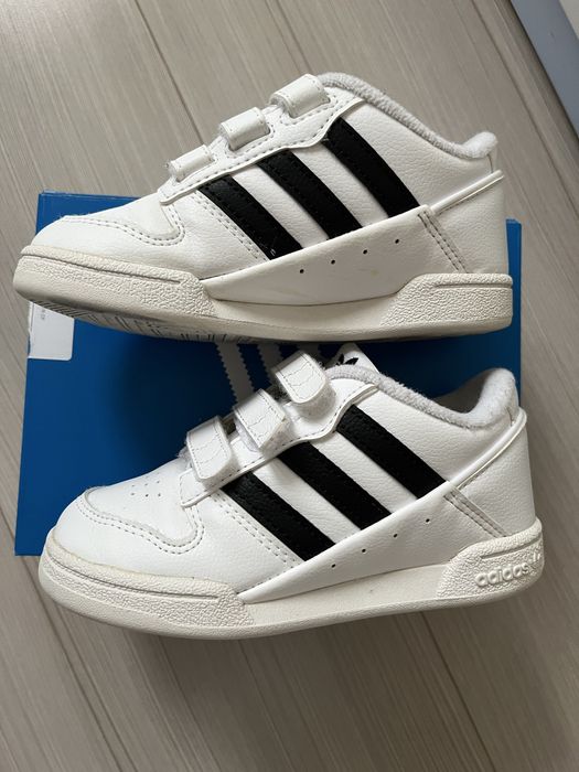 Adidasi Adidas baiat