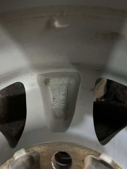 Диски Toyota Hilux R15