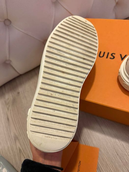 Sneakersi Louis Vuitton TimeOut