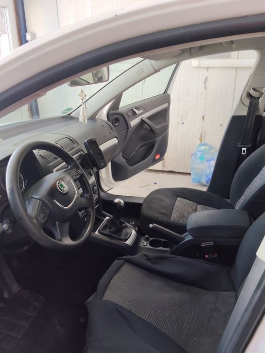 Vând Scoda Octavian 2 .AC/încălzire în scaune