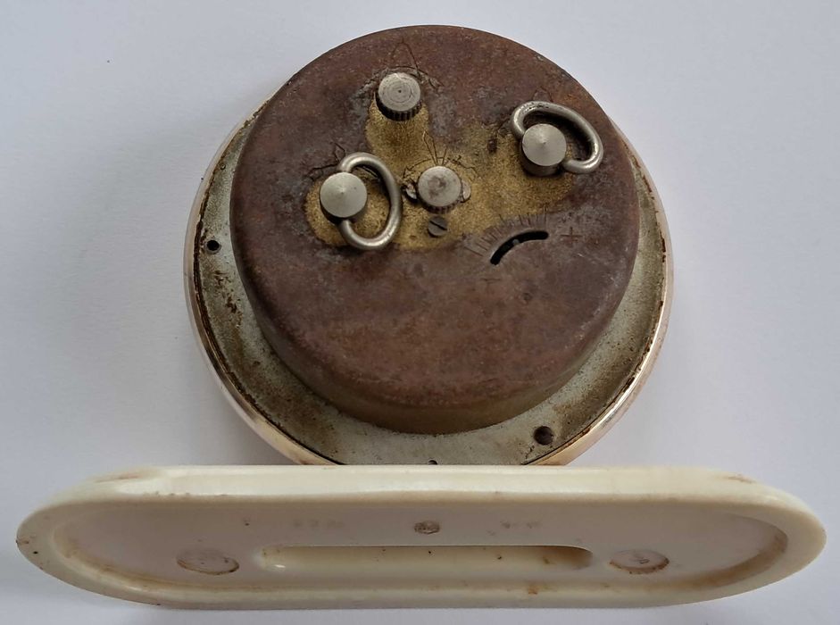 Ceasuri de masa ( Rusia, Germania)