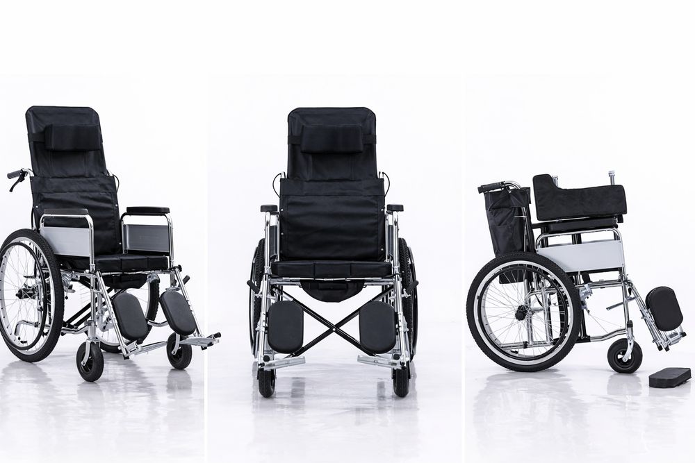 Инвалидная коляска многофункциональная, с горшком