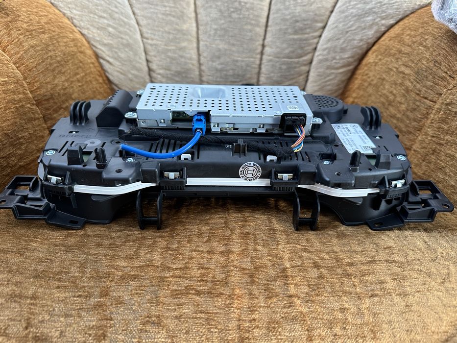 Ceasuri digitale / Plasme BMW Seria 5 G30 G31 / 7 G11 G12