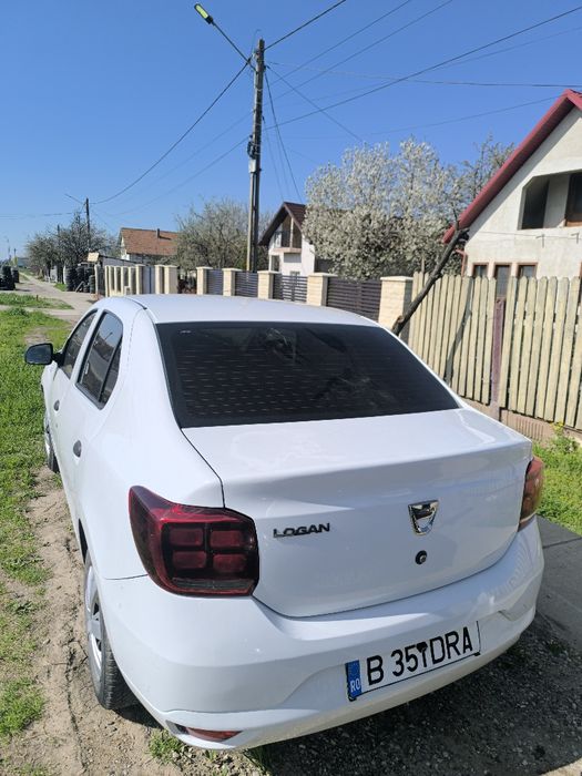 Vând Dacia Logan 2