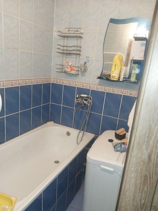 Продам двух комнатную