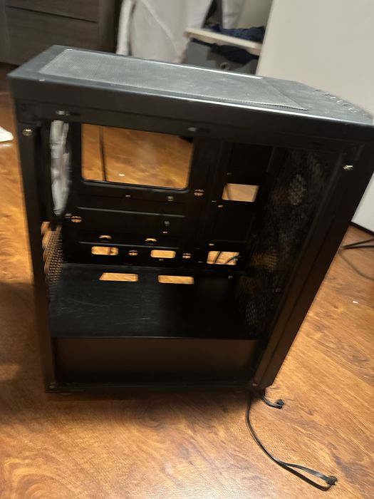 Корпус на пк с подвесткой