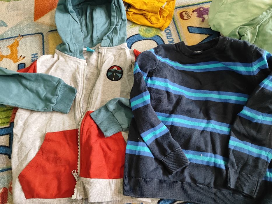 Дрехи за момче размер 122