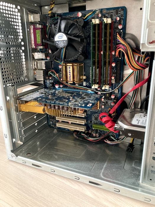 Материнская плата + процессор + 4gb ddr2 + видиокарта