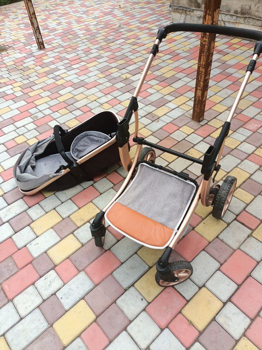 Продам детскую коляску