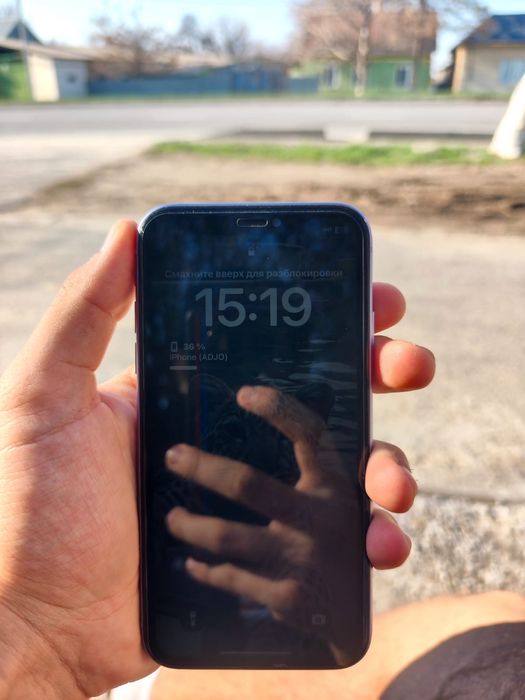 Продам 11 айфон !!!