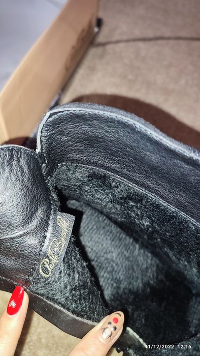 Дамски велурени боти