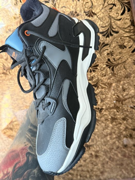 Продам ботинки, зимние.