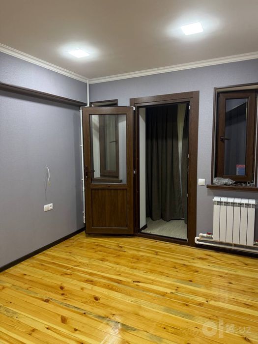 Квартира на Ц-4 Продажа 4/2/4