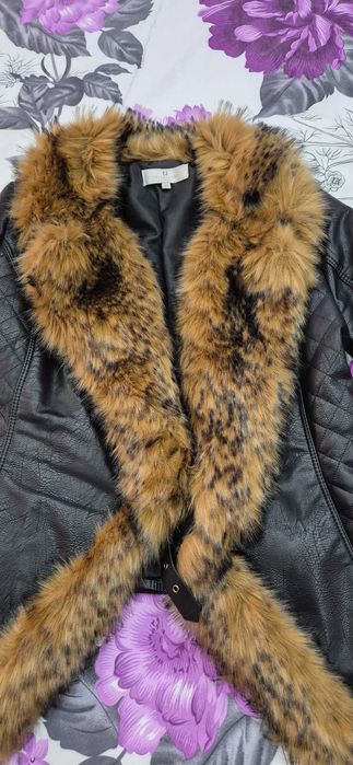 Зимно яке черно еко кожа еко пух. Ново, размер М Цена 150 лв.