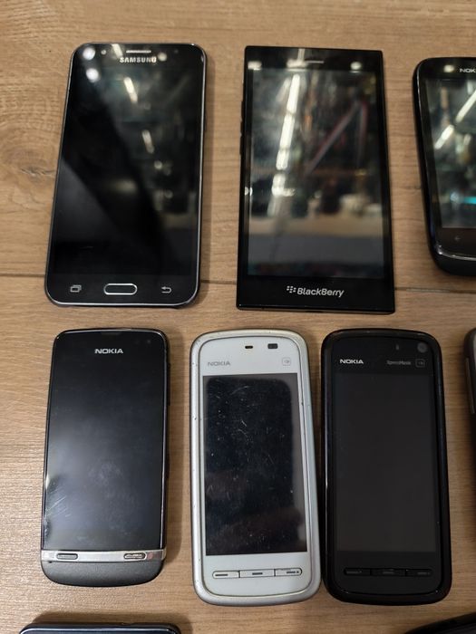 telefoane vechi de colectie cu touch