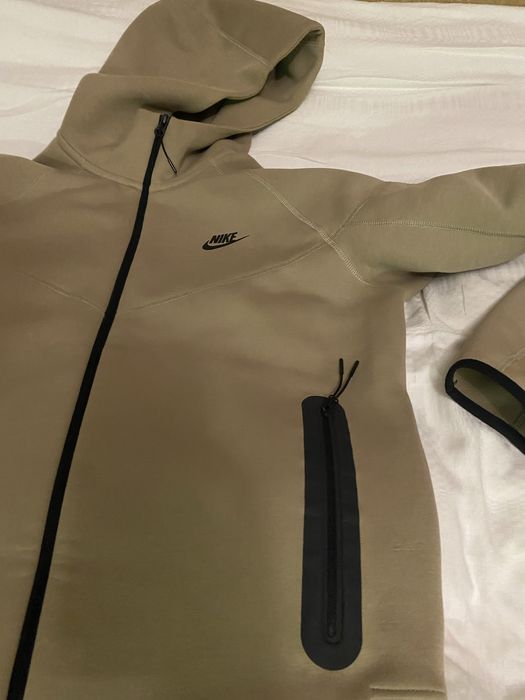 Hanorac Nike Tech
