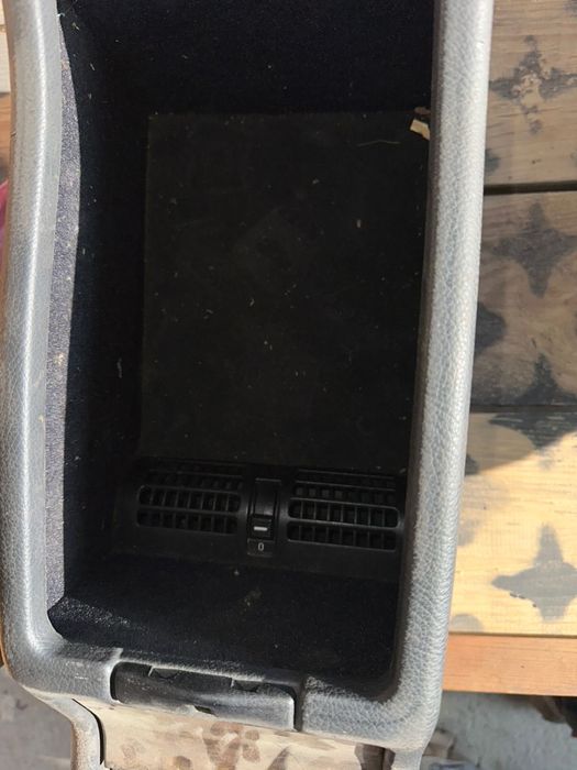 Подлактоник на мерс