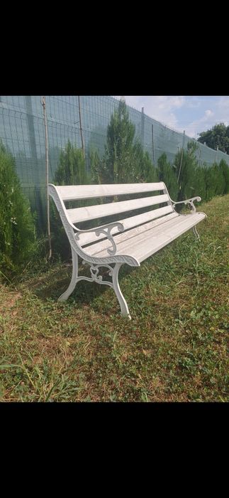 Banca de gradina