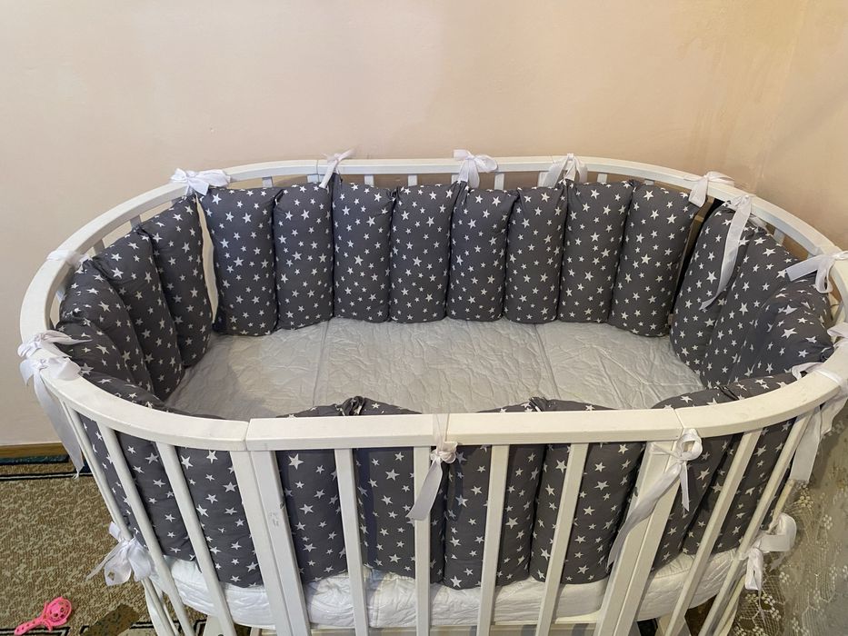 Манеж бортиктармен