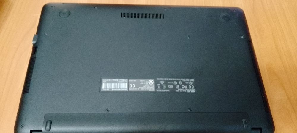 Ноутбук сатылады.  Asus